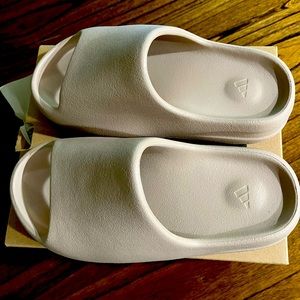 Yeezy Slides Pure Restock Mens Size 6